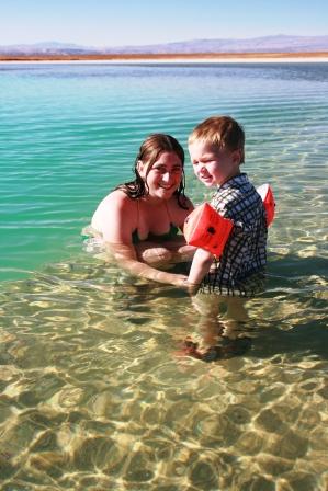 Marnas und Talaja beim Baden